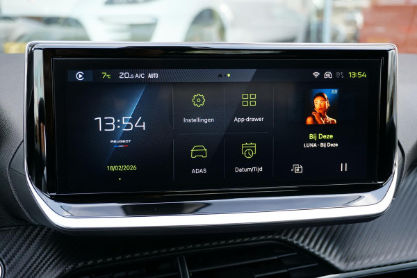 Peugeot 208 Hybrid 100 e-DCS6 Allure + CAMERA / KEYLESS / CARPLAY