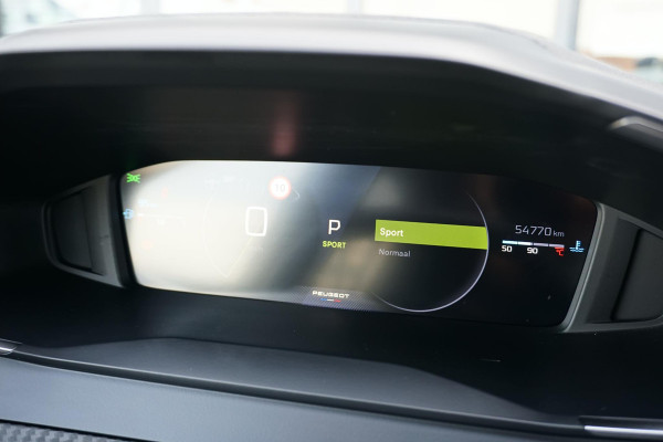 Peugeot 208 Hybrid 100 e-DCS6 Allure + CAMERA / KEYLESS / CARPLAY