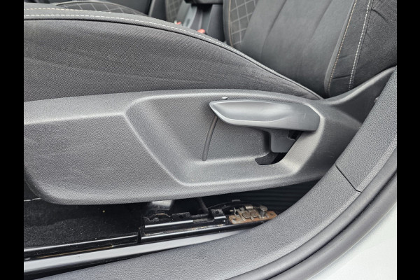 Škoda SCALA 1.5 TSI Ambition Business | Automaat | Climatronic | App-connect | Stoelverwarming | Camera |