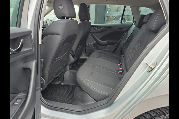 Škoda SCALA 1.5 TSI Ambition Business | Automaat | Climatronic | App-connect | Stoelverwarming | Camera |
