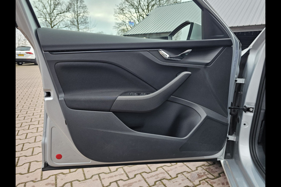 Škoda SCALA 1.5 TSI Ambition Business | Automaat | Climatronic | App-connect | Stoelverwarming | Camera |