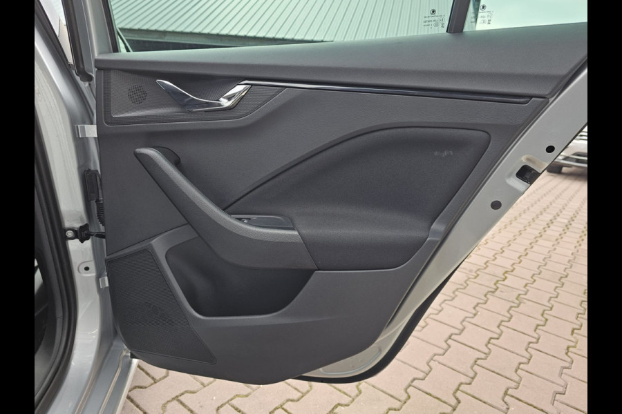 Škoda SCALA 1.5 TSI Ambition Business | Automaat | Climatronic | App-connect | Stoelverwarming | Camera |