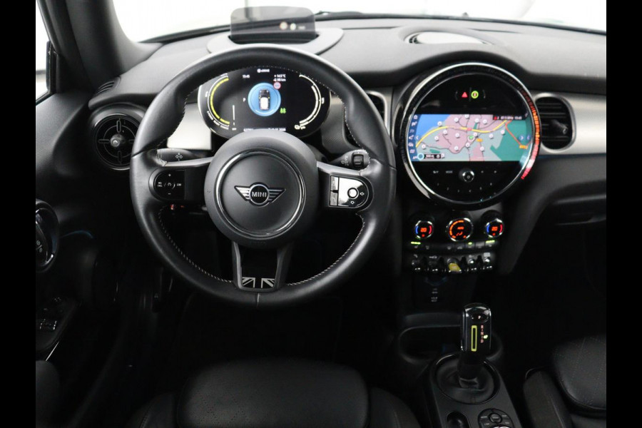 MINI Mini Electric Yours 33kWh | SOH 100% | Panoramadak | Leder | Stoelverwarming | Camera | Warmtepomp | Keyless | Head-Up | Carplay | Navigatie | Full LED | Park Assist