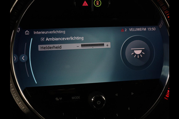 MINI Mini Electric Yours 33kWh | SOH 100% | Panoramadak | Leder | Stoelverwarming | Camera | Warmtepomp | Keyless | Head-Up | Carplay | Navigatie | Full LED | Park Assist