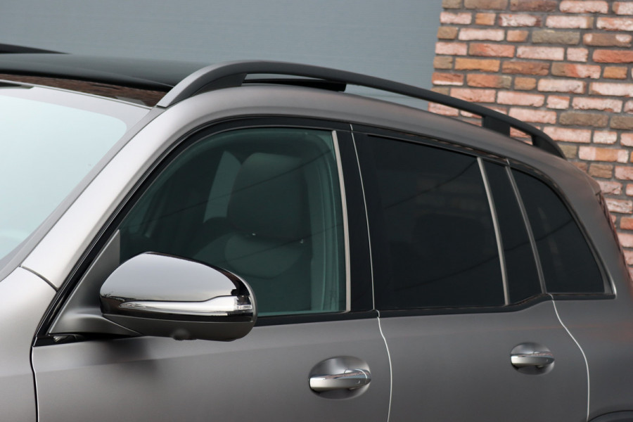 Mercedes-Benz EQB 350 4MATIC AMG Line 71 kWh | 40.500,- Netto | Distronic | Memory | HUD | Verwarmd Stuurwiel | Trekhaak | Burmester | Panoramadak | Keyless Go | Surround Camera |  Vario-Achterbank |