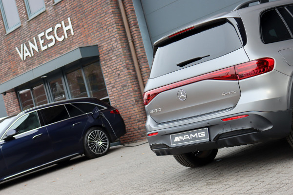Mercedes-Benz EQB 350 4MATIC AMG Line 71 kWh | 40.500,- Netto | Distronic | Memory | HUD | Verwarmd Stuurwiel | Trekhaak | Burmester | Panoramadak | Keyless Go | Surround Camera |  Vario-Achterbank |