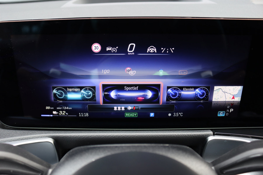 Mercedes-Benz EQB 350 4MATIC AMG Line 71 kWh | 40.500,- Netto | Distronic | Memory | HUD | Verwarmd Stuurwiel | Trekhaak | Burmester | Panoramadak | Keyless Go | Surround Camera |  Vario-Achterbank |