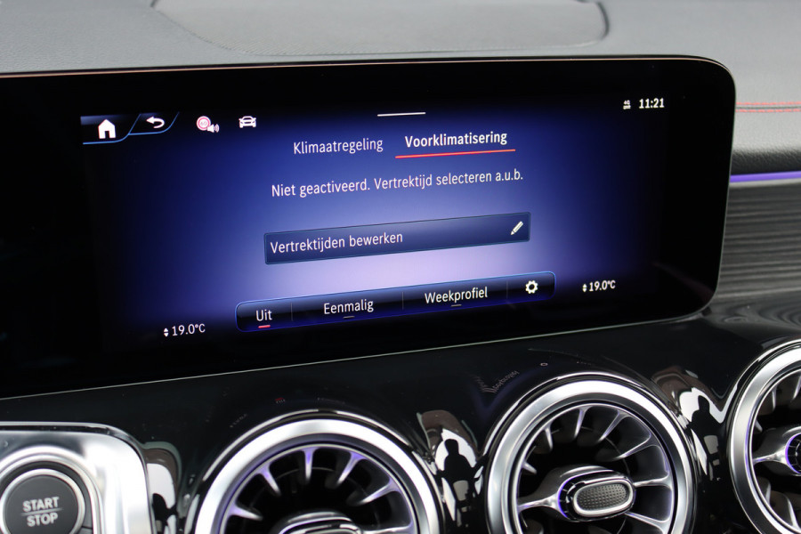 Mercedes-Benz EQB 350 4MATIC AMG Line 71 kWh | 40.500,- Netto | Distronic | Memory | HUD | Verwarmd Stuurwiel | Trekhaak | Burmester | Panoramadak | Keyless Go | Surround Camera |  Vario-Achterbank |