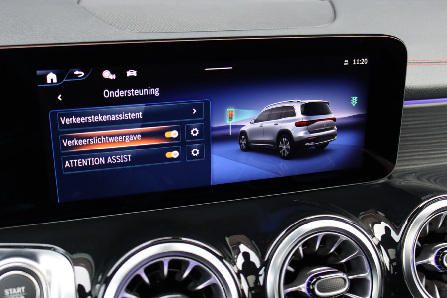 Mercedes-Benz EQB 350 4MATIC AMG Line 71 kWh | 40.500,- Netto | Distronic | Memory | HUD | Verwarmd Stuurwiel | Trekhaak | Burmester | Panoramadak | Keyless Go | Surround Camera |  Vario-Achterbank |