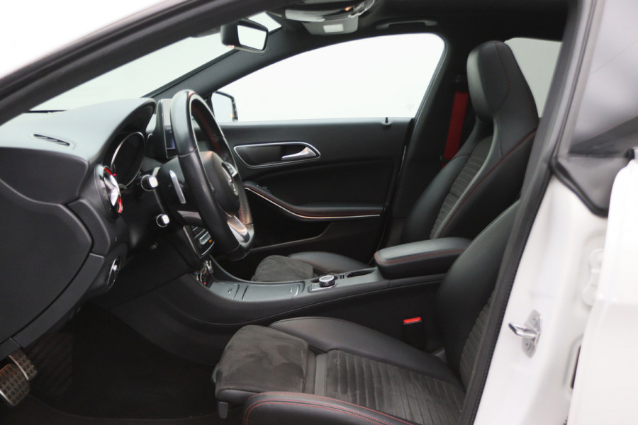 Mercedes-Benz CLA-Klasse Shooting Brake 250 Sport 4MATIC Prestige AMG Panoramadak, Memory, H&K, Apple Carplay, Camera, 18"