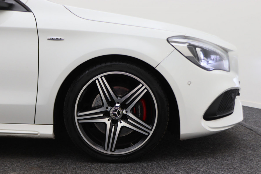 Mercedes-Benz CLA-Klasse Shooting Brake 250 Sport 4MATIC Prestige AMG Panoramadak, Memory, H&K, Apple Carplay, Camera, 18"
