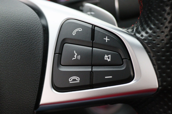 Mercedes-Benz CLA-Klasse Shooting Brake 250 Sport 4MATIC Prestige AMG Panoramadak, Memory, H&K, Apple Carplay, Camera, 18"