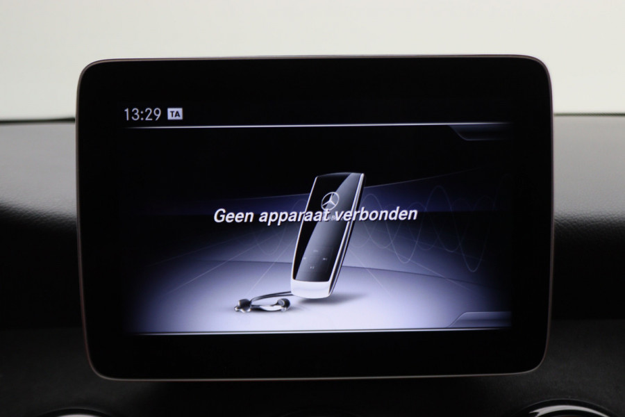 Mercedes-Benz CLA-Klasse Shooting Brake 250 Sport 4MATIC Prestige AMG Panoramadak, Memory, H&K, Apple Carplay, Camera, 18"