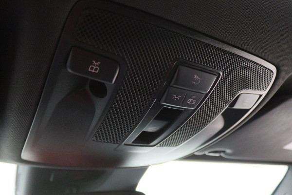 Mercedes-Benz CLA-Klasse Shooting Brake 250 Sport 4MATIC Prestige AMG Panoramadak, Memory, H&K, Apple Carplay, Camera, 18"