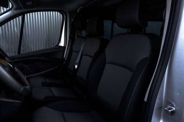 Renault Trafic Blue dCi 150PK | L2H1 | 9-Zits | LED | Canera | Navi | Zijschuifdeur R+L | Cruise | Airco | PDC | Euro 6