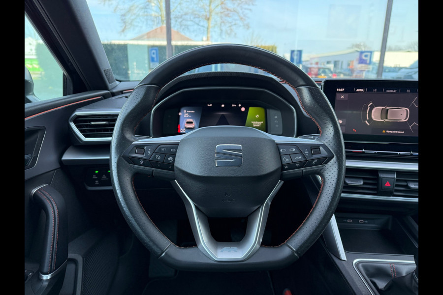 Seat Leon 1.0 TSI FR Launch Edition - Navi - Climate - Trekhaak - Org.NL