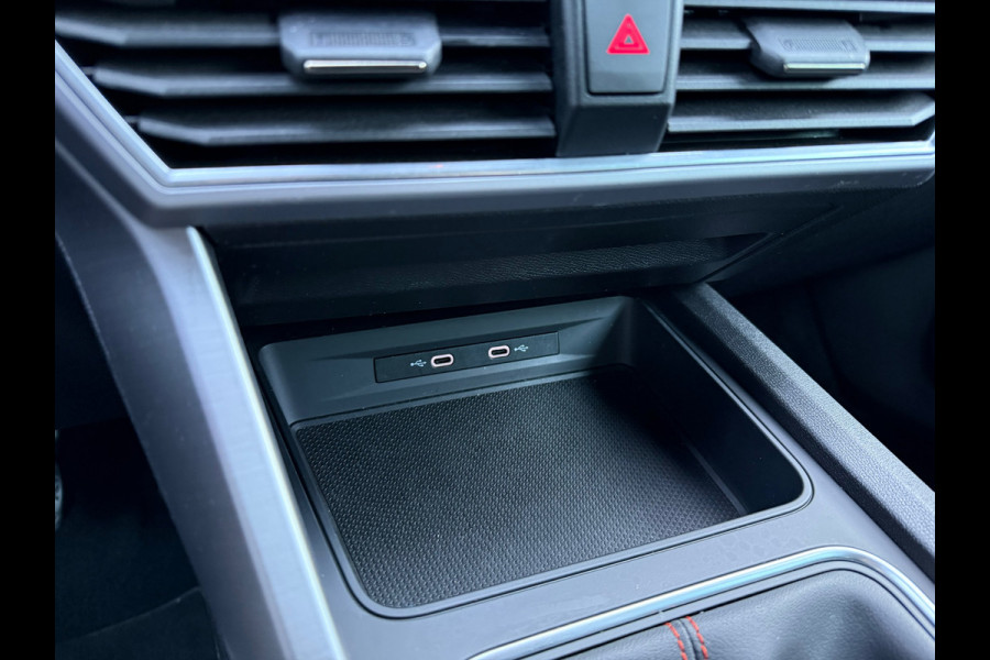 Seat Leon 1.0 TSI FR Launch Edition - Navi - Climate - Trekhaak - Org.NL