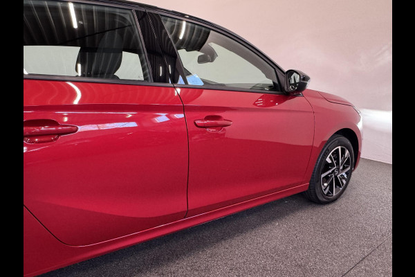 Opel Corsa 1.2 Turbo Hybrid 100pk GS Automaat Navigatie Apple Carplay/Android Auto Camera Parkeersensoren Cruise Control Dodehoek assistent Airco Lichtmetalen velgen Virtual Cockpit Getinte ramen