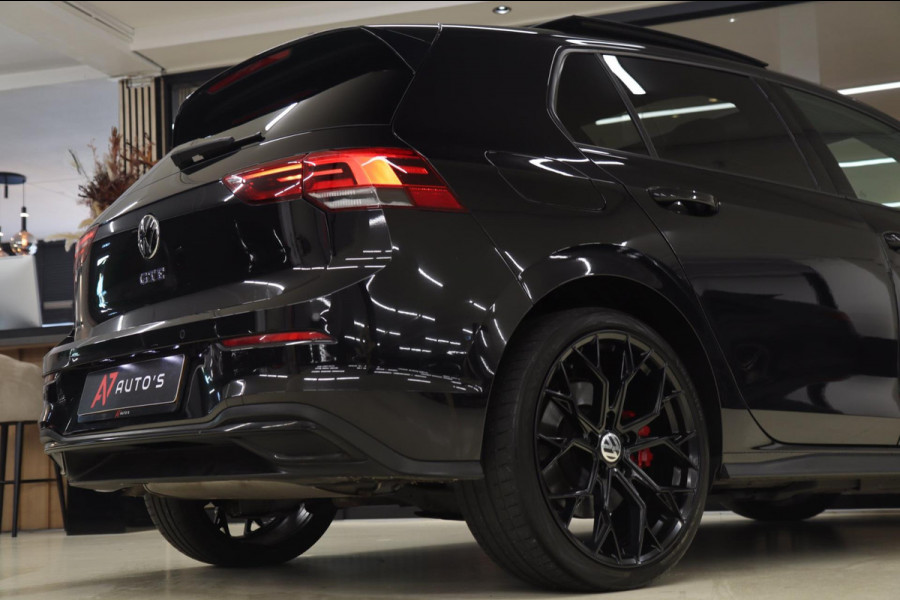 Volkswagen Golf 1.4 eHybrid GTE /PANO/IQLIGHT/CAM/CARPLAY/ACC/LANE ASSIST/VOL