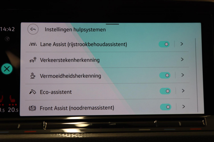 Volkswagen Golf 1.4 eHybrid GTE /PANO/IQLIGHT/CAM/CARPLAY/ACC/LANE ASSIST/VOL