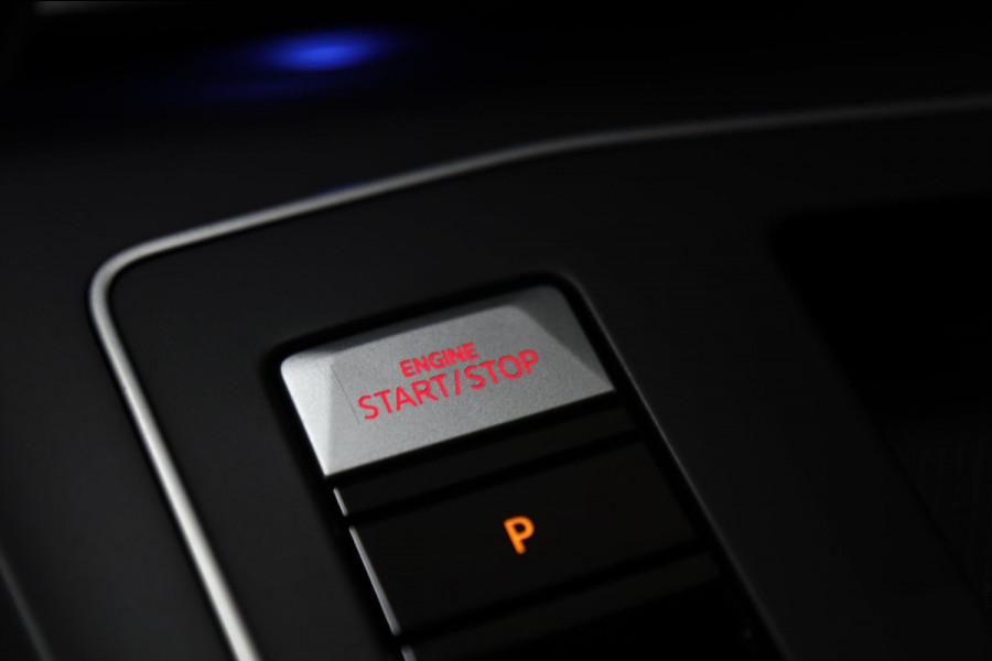 Volkswagen Golf 1.4 eHybrid GTE /PANO/IQLIGHT/CAM/CARPLAY/ACC/LANE ASSIST/VOL