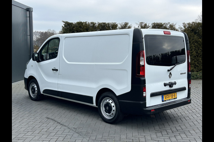 Renault Trafic 1.6 dCi / L1H1 / 1e EIGENAAR / ACHTERKLEP / INRICHTING / AIRCO / CRUISE / BLUETOOTH / 3-ZITS / 6 BAK