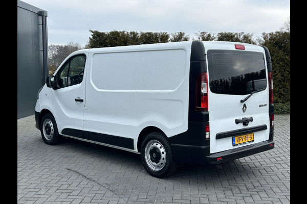 Renault Trafic 1.6 dCi / L1H1 / 1e EIGENAAR / ACHTERKLEP / INRICHTING / AIRCO / CRUISE / BLUETOOTH / 3-ZITS / 6 BAK