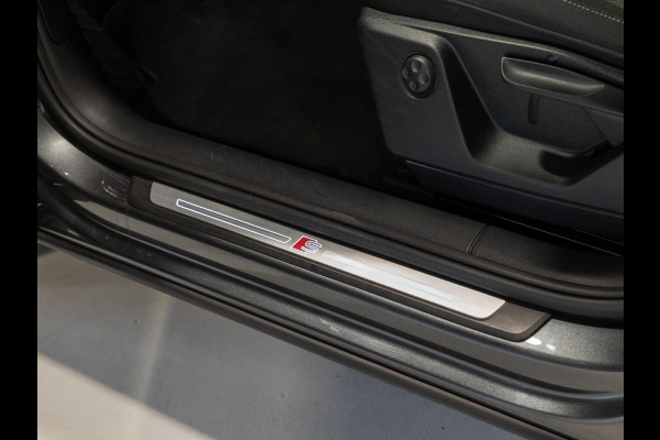 Audi Q2 35 TFSI S Edition / 150pk / Cruise / Trekhaak / Navigatie