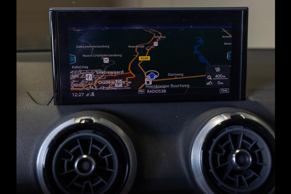 Audi Q2 35 TFSI S Edition / 150pk / Cruise / Trekhaak / Navigatie
