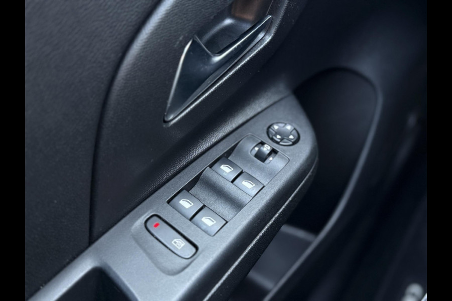 Opel Corsa 1.2 GS Line 2e Eigenaar|Navi|Carplay|Clima|D-riem v.v. in 2024|Cruise|PDC|N.A.P|APK tot 03-2027