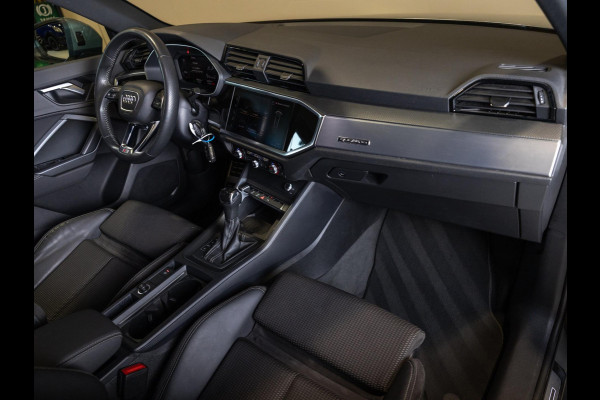 Audi Q3 40 TFSI quattro S Line edition one / 190pk / Trekhaak / Panorama dak / Stoelverwarming /