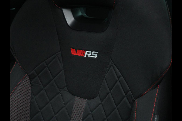 Škoda Octavia 1.4 TSI RS iV PHEV Business | Stoelverwarming | Adaptive cruise | Side Assist | Camera | Alcantara | Matrix LED | Carplay | Sfeerverlichting | Navigatie |