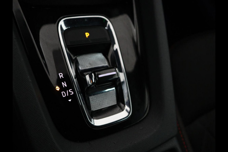 Škoda Octavia 1.4 TSI RS iV PHEV Business | Stoelverwarming | Adaptive cruise | Side Assist | Camera | Alcantara | Matrix LED | Carplay | Sfeerverlichting | Navigatie |