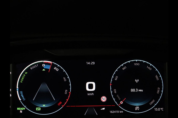 Škoda Octavia 1.4 TSI RS iV PHEV Business | Stoelverwarming | Adaptive cruise | Side Assist | Camera | Alcantara | Matrix LED | Carplay | Sfeerverlichting | Navigatie |