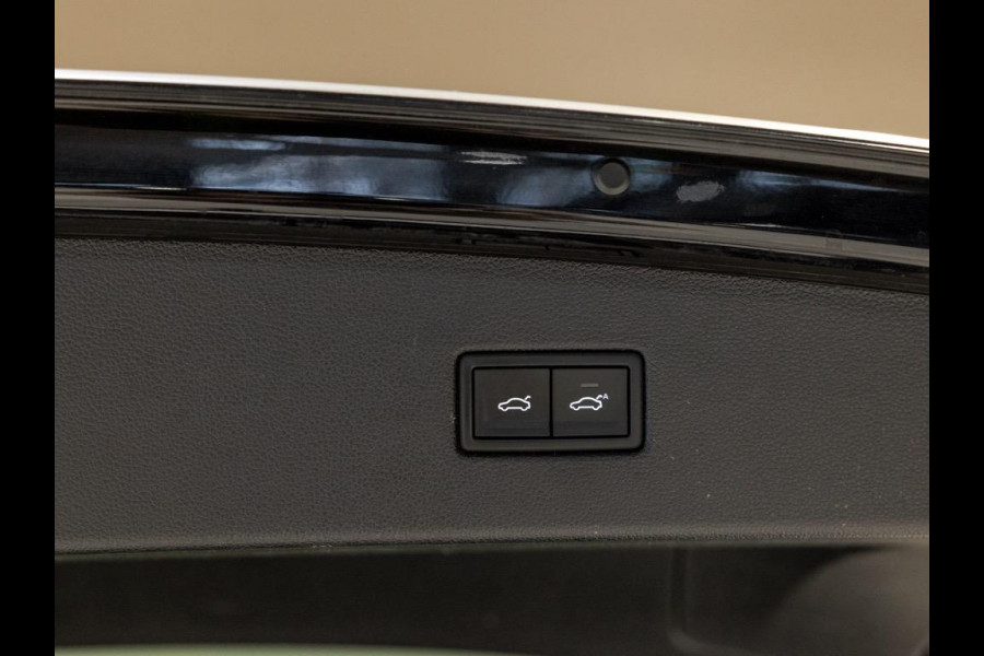 Volkswagen Tiguan 2.0 TSI 4Motion 2x R-Line / 230pk / Panoramadak / Trekhaak / Apple Carplay