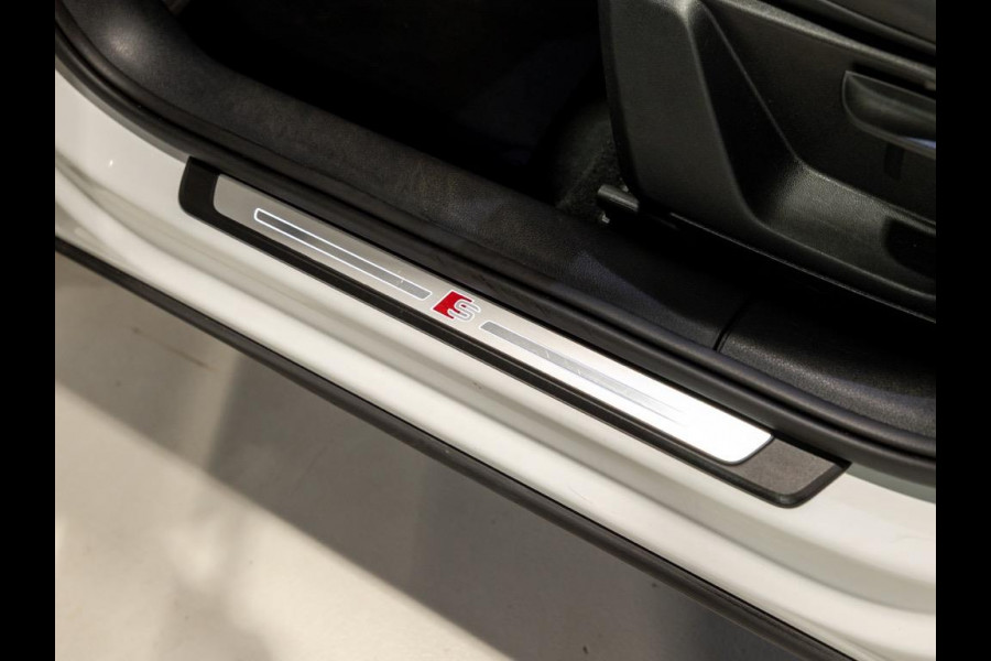 Audi Q2 30 TFSI 2x S-line / 116pk / Trekhaak / Cruise control / Clima