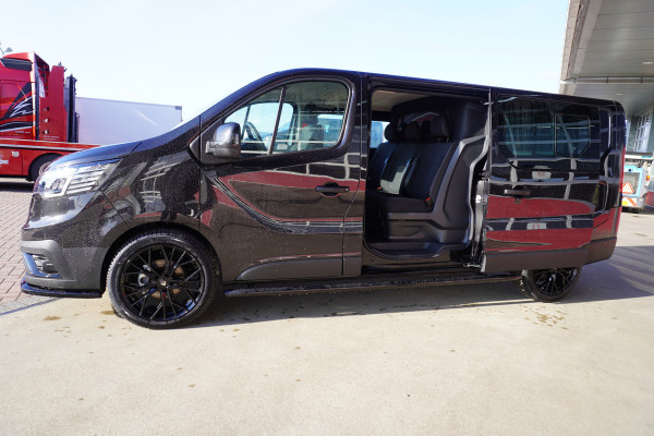 Renault Trafic 2.0 Bleu dCi 170PK L2H1 Red Edition DubbelCabine Automaat 20"LM velgen Nr. V072 |  Climate | Navi | Camera | Schuifdeur L/R | Black out pakket