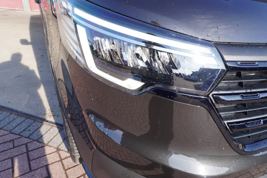 Renault Trafic 2.0 Bleu dCi 170PK L2H1 Red Edition DubbelCabine Automaat 20"LM velgen Nr. V072 |  Climate | Navi | Camera | Schuifdeur L/R | Black out pakket