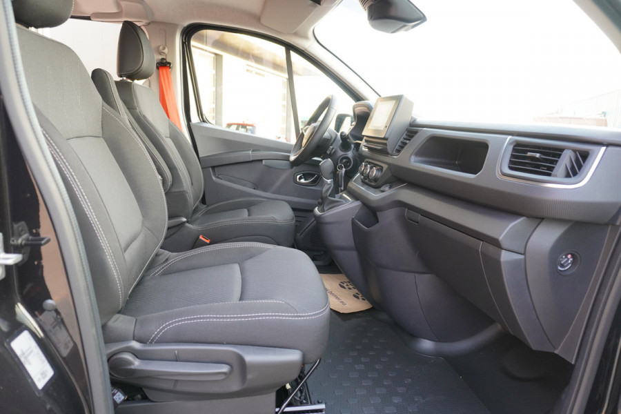 Renault Trafic 2.0 Bleu dCi 170PK L2H1 Red Edition DubbelCabine Automaat 20"LM velgen Nr. V072 |  Climate | Navi | Camera | Schuifdeur L/R | Black out pakket