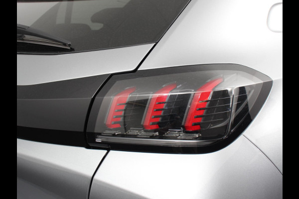 Peugeot 208 1.2 PureTech Allure Pack | Navigatie | Apple Carplay/Android Auto | Achteruitrij camera | Climate control | LED | Adaptieve cruise control | Parkeersensor achter | Verwarmde voorstoelen | Lichtmetalen velgen