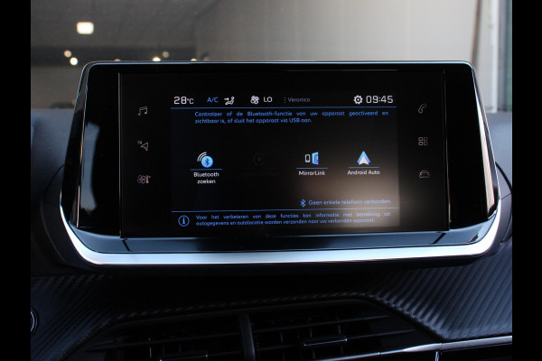 Peugeot 208 1.2 PureTech Allure Pack | Navigatie | Apple Carplay/Android Auto | Achteruitrij camera | Climate control | LED | Adaptieve cruise control | Parkeersensor achter | Verwarmde voorstoelen | Lichtmetalen velgen