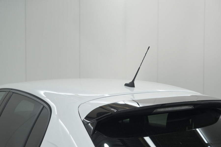 Peugeot 208 PureTech 100 Allure Pack | Camera | Apple Carplay | Stoelverwarming | Parkeersensoren