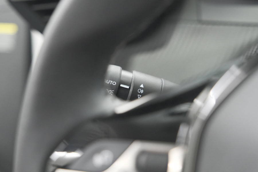 Peugeot 208 PureTech 100 Allure Pack | Camera | Apple Carplay | Stoelverwarming | Parkeersensoren