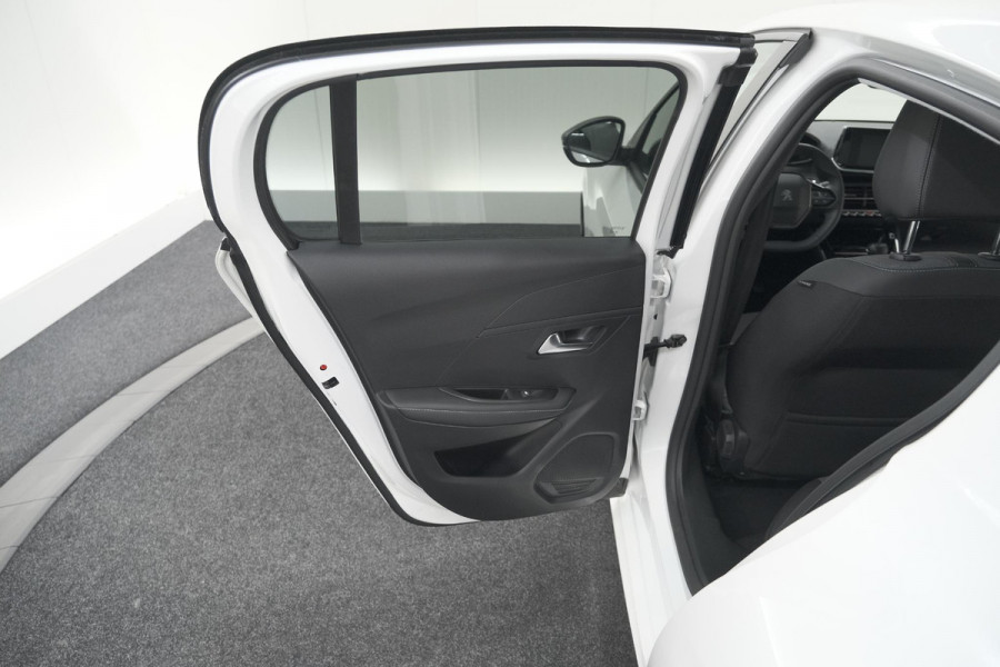 Peugeot 208 PureTech 100 Allure Pack | Camera | Apple Carplay | Stoelverwarming | Parkeersensoren
