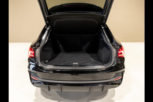 Audi Q3 Sportback 35 TFSI 2x S-Line / 150pk / Panorama dak / Cruise / Automaat / Navigatie / Apple Carplay