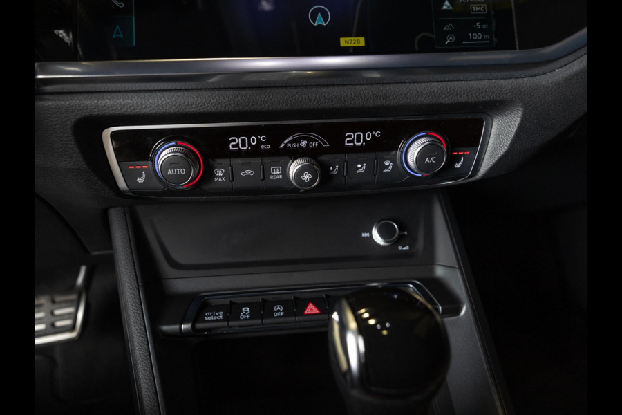 Audi Q3 Sportback 35 TFSI 2x S-Line / 150pk / Panorama dak / Cruise / Automaat / Navigatie / Apple Carplay