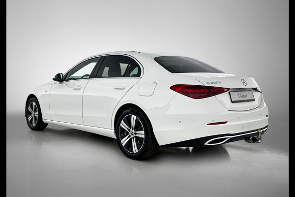 Mercedes-Benz C-Klasse 300 e Business Solution | Trekhaak | Donkergetint glas achter | Achteruitrijcamera | Smartphone-integratie | GUARD 360 ° Vehicle protection Plus | Stoelverwarming voor | Zitcomfortpakket |