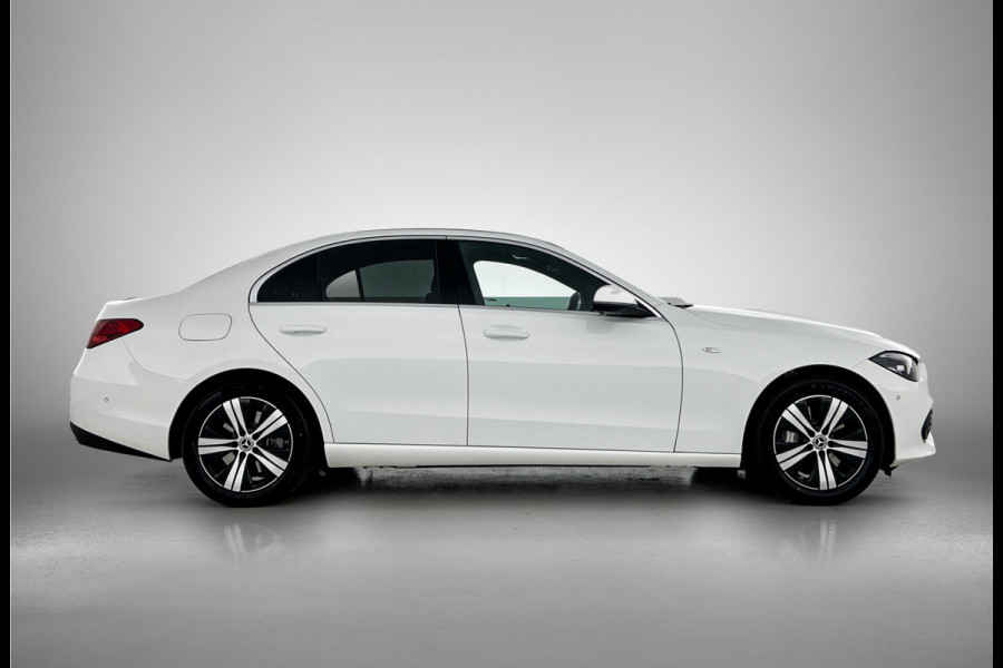 Mercedes-Benz C-Klasse 300 e Business Solution | Trekhaak | Donkergetint glas achter | Achteruitrijcamera | Smartphone-integratie | GUARD 360 ° Vehicle protection Plus | Stoelverwarming voor | Zitcomfortpakket |