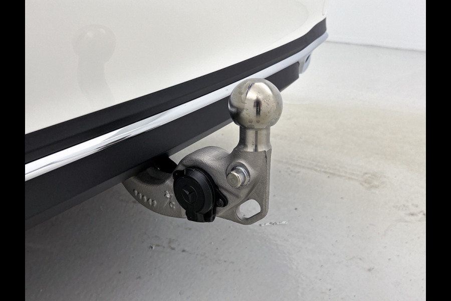Mercedes-Benz C-Klasse 300 e Business Solution | Trekhaak | Donkergetint glas achter | Achteruitrijcamera | Smartphone-integratie | GUARD 360 ° Vehicle protection Plus | Stoelverwarming voor | Zitcomfortpakket |