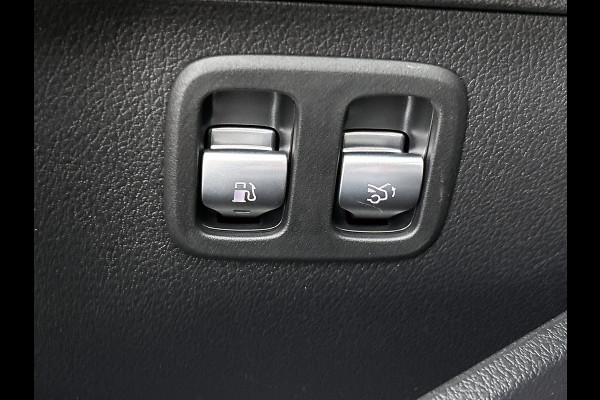 Mercedes-Benz C-Klasse 300 e Business Solution | Trekhaak | Donkergetint glas achter | Achteruitrijcamera | Smartphone-integratie | GUARD 360 ° Vehicle protection Plus | Stoelverwarming voor | Zitcomfortpakket |